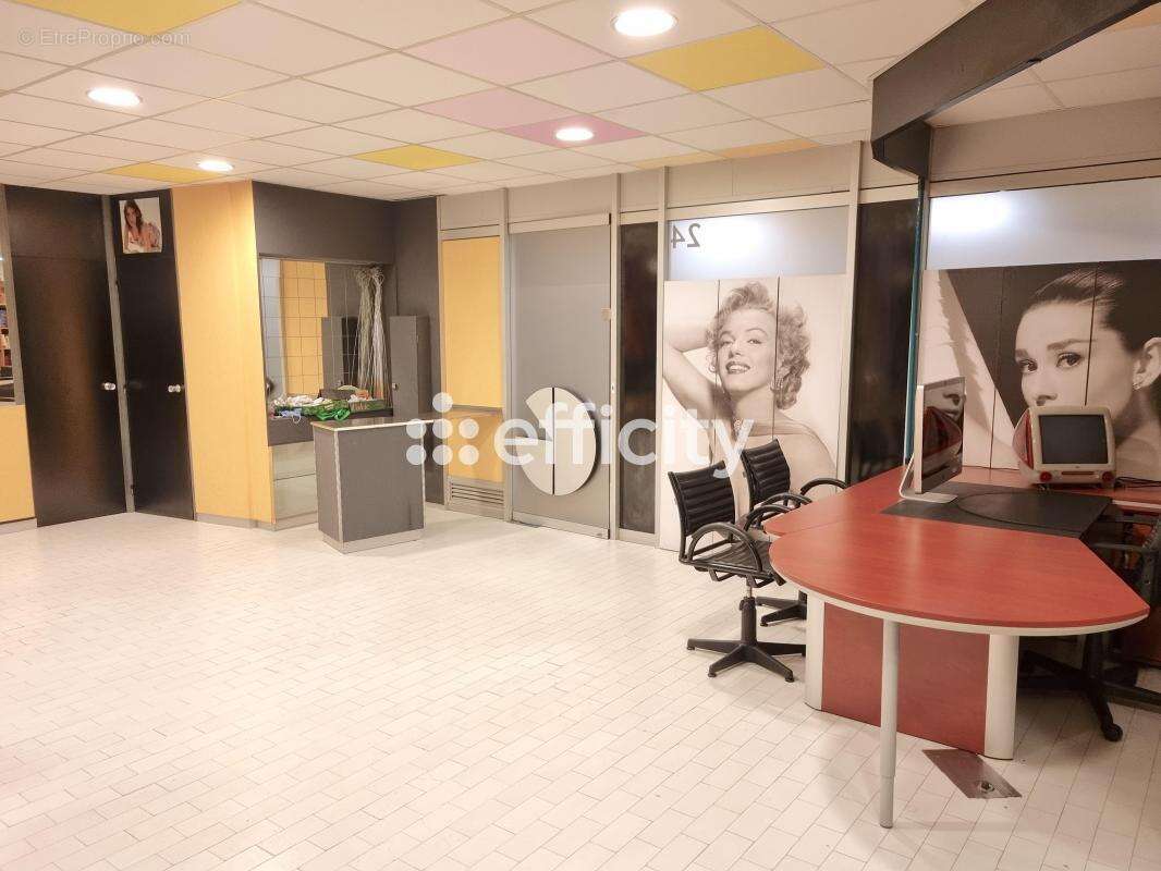 Commerce à MARSEILLE-8E