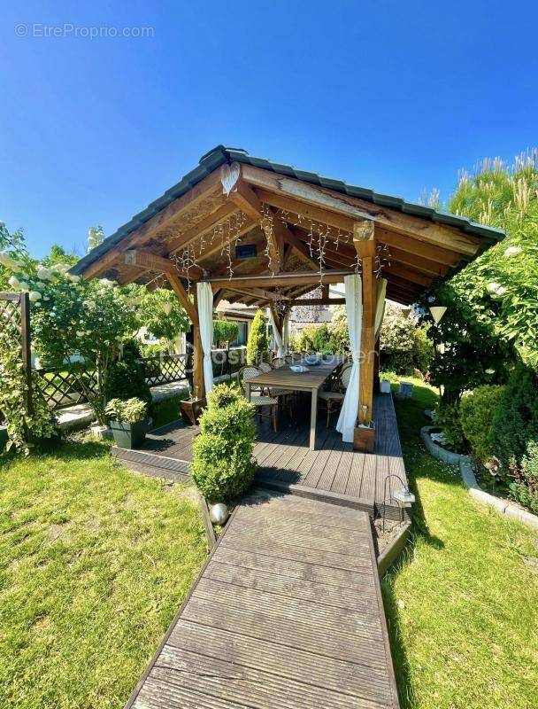 Commerce à HAM-SOUS-VARSBERG