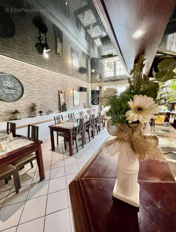 Commerce à HAM-SOUS-VARSBERG