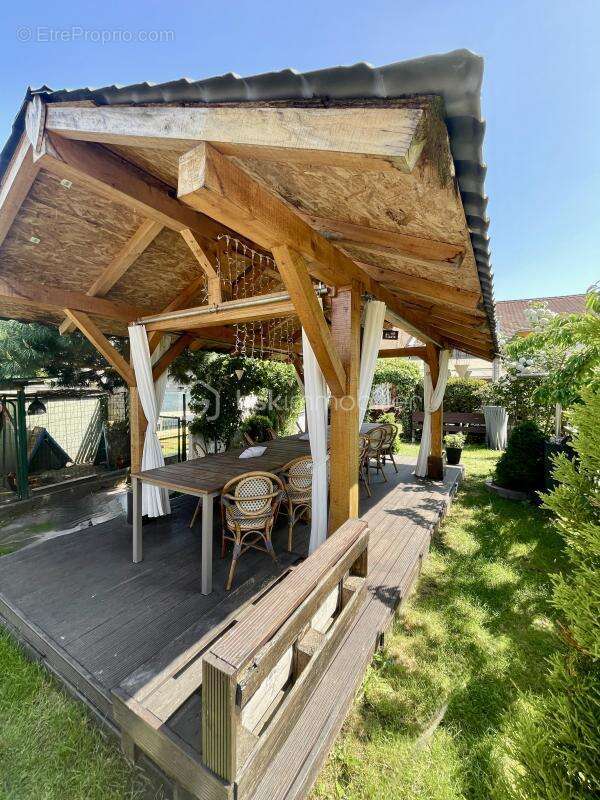 Commerce à HAM-SOUS-VARSBERG