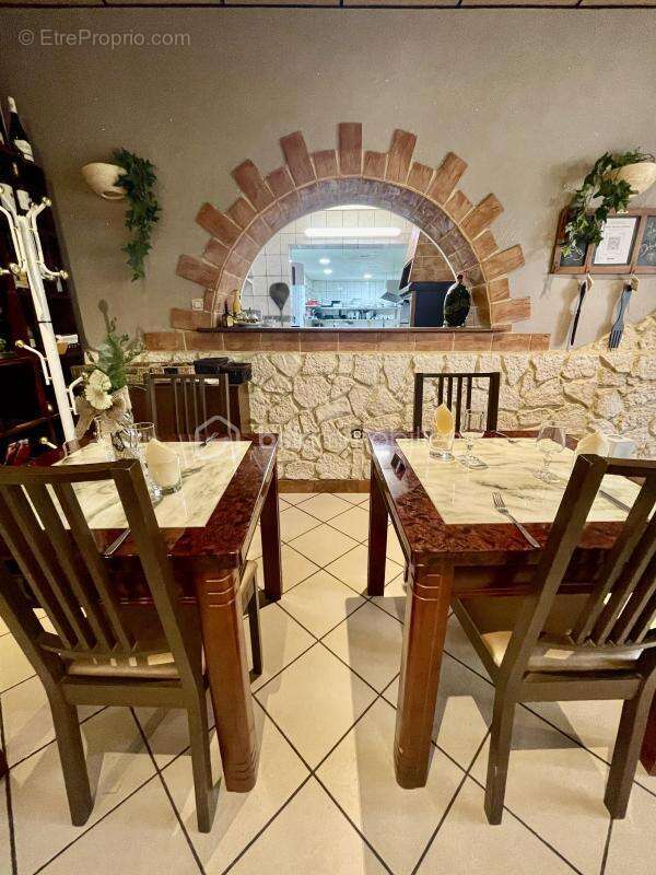 Commerce à HAM-SOUS-VARSBERG