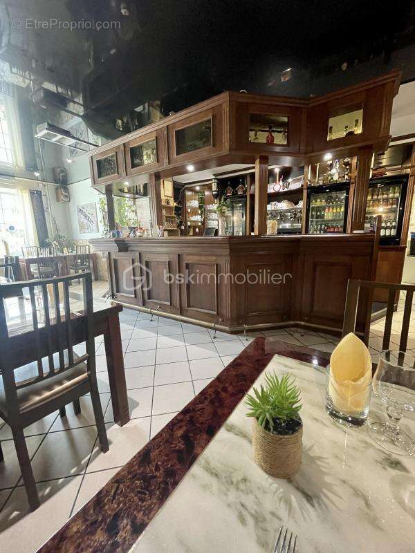 Commerce à HAM-SOUS-VARSBERG