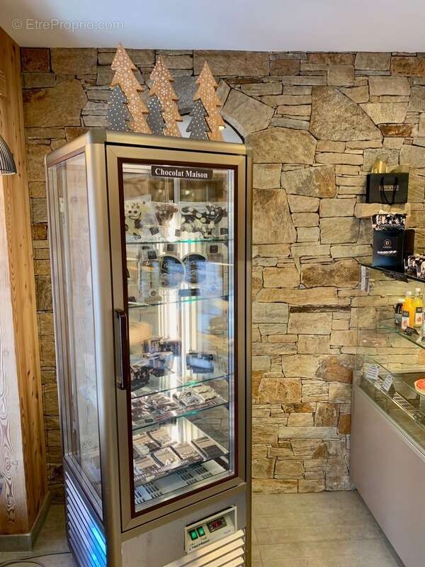 Commerce à LE GRAND-BORNAND