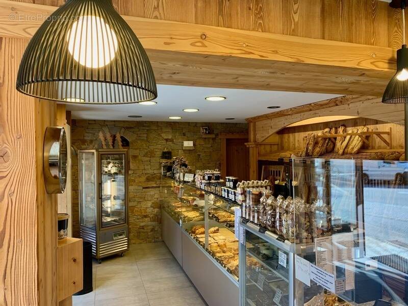 Commerce à LE GRAND-BORNAND