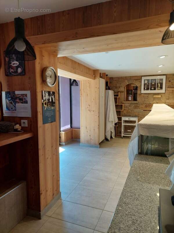 Commerce à LE GRAND-BORNAND