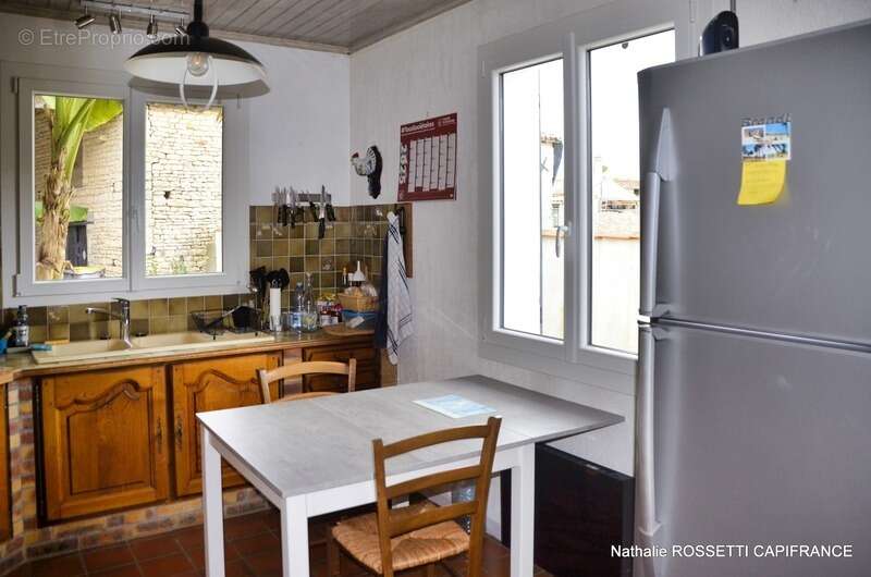 Maison à LA GREVE-SUR-MIGNON