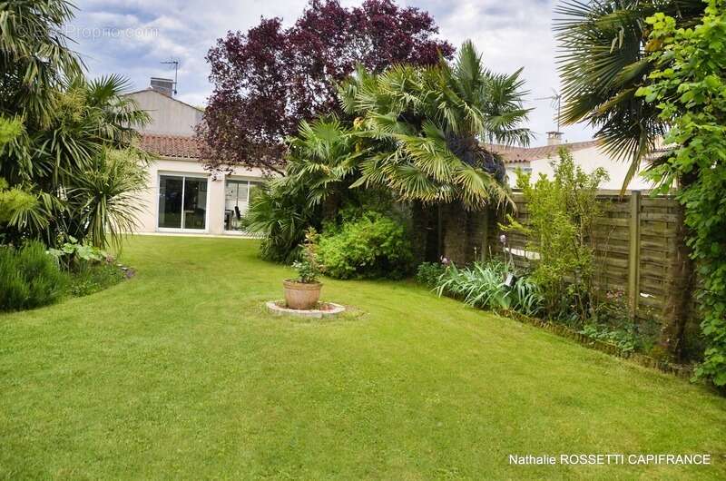 Maison à LA GREVE-SUR-MIGNON