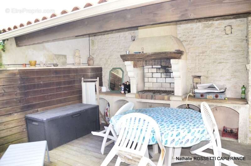 Maison à LA GREVE-SUR-MIGNON