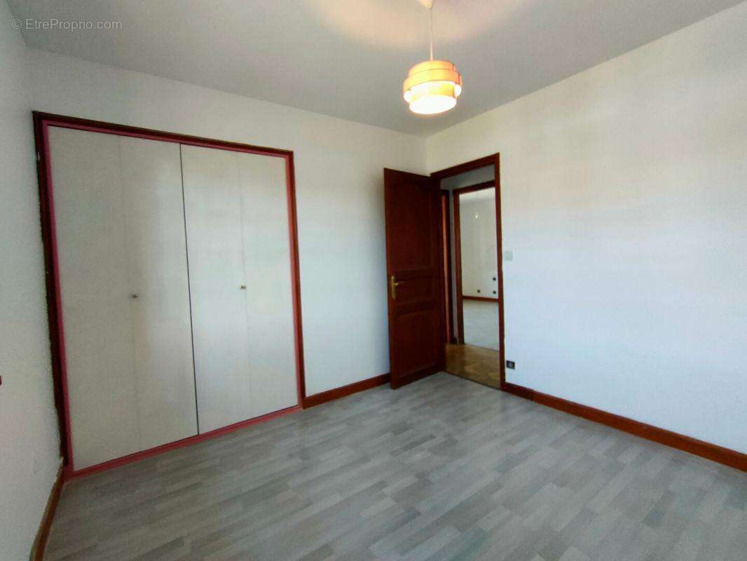 Maison à SAINT-SULPICE-ET-CAMEYRAC