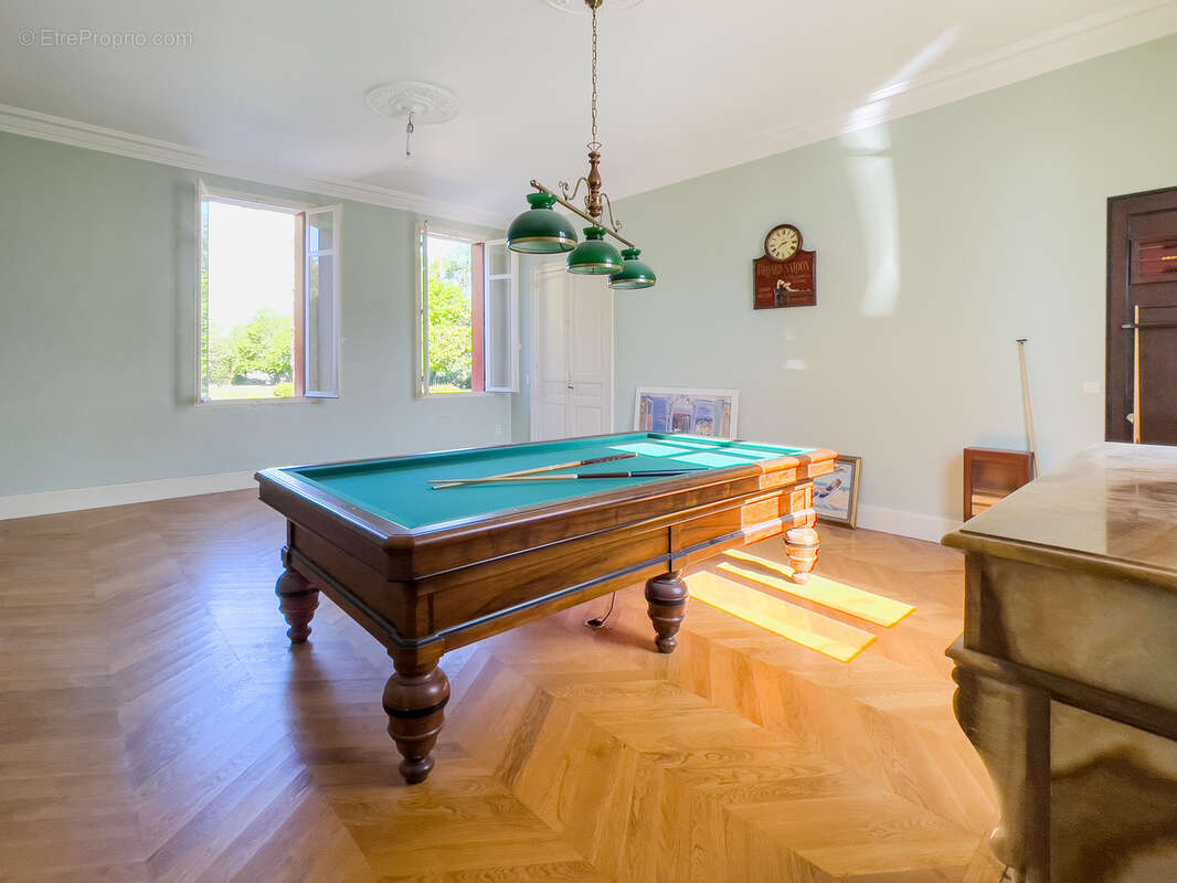 Maison à SAINT-MARTIN-DU-BOIS