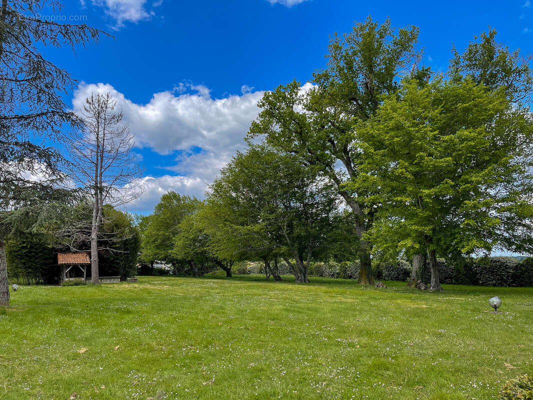 Maison à SAINT-MARTIN-DU-BOIS