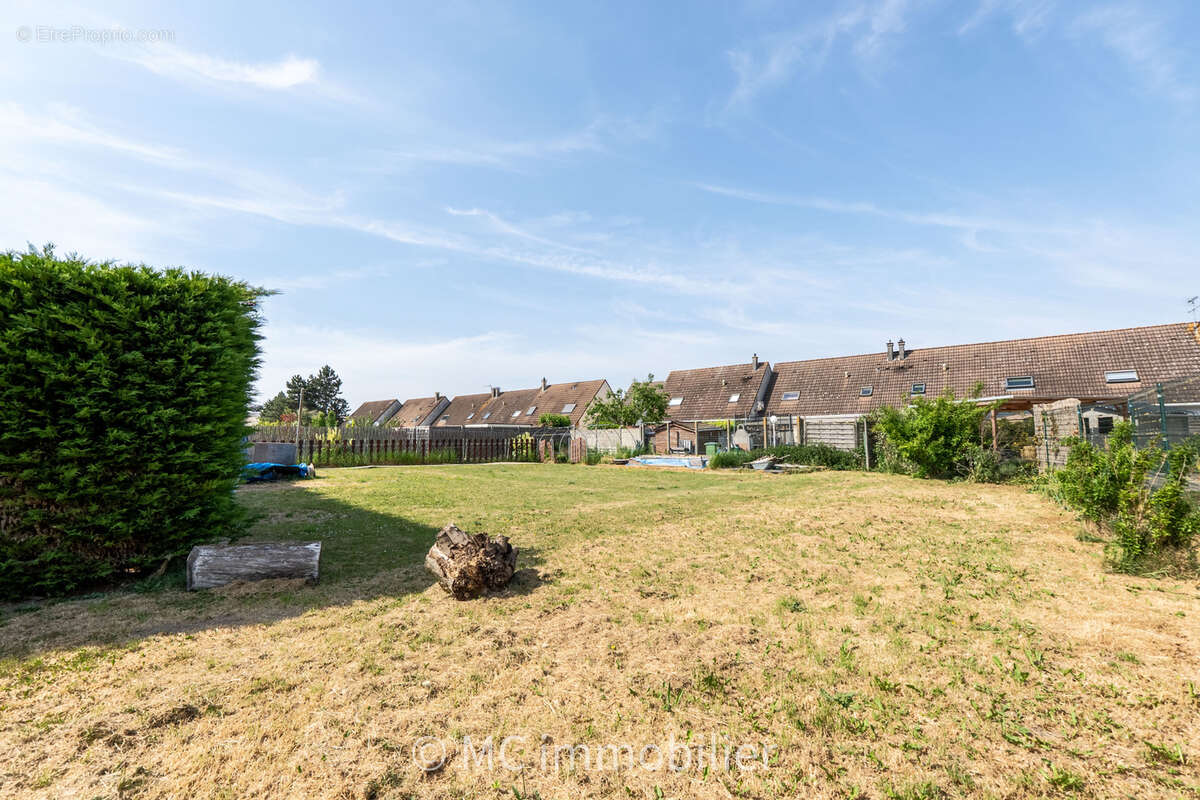 Terrain à AUCHY-LES-MINES