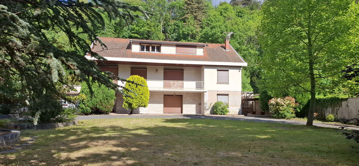 Maison à LE CHEYLARD