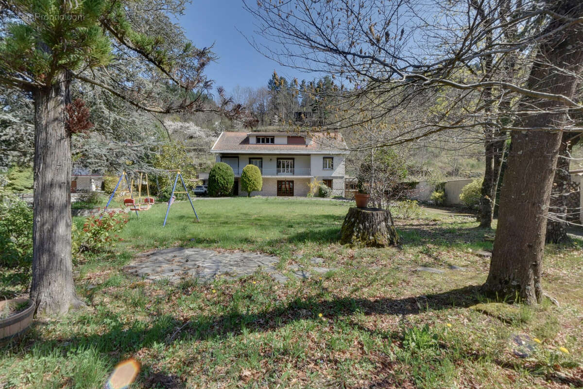 Maison à LE CHEYLARD