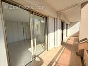 Appartement à SAINT-LAURENT-DU-VAR