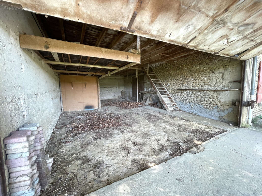 Maison à CHATEAUNEUF-DE-GALAURE