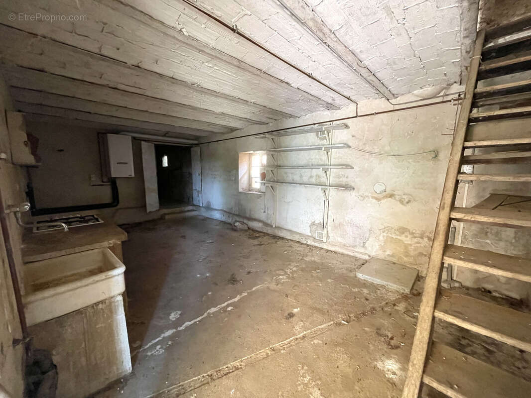 Maison à CHATEAUNEUF-DE-GALAURE