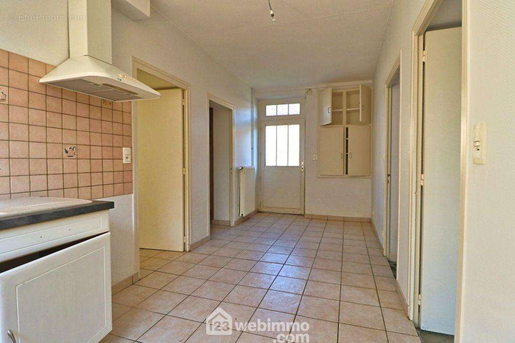 Elle reste à aménager. - Maison à CEAUX-EN-COUHE