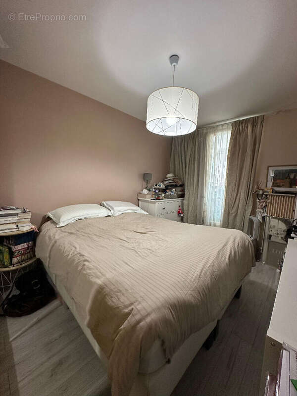 Appartement à LES CLAYES-SOUS-BOIS