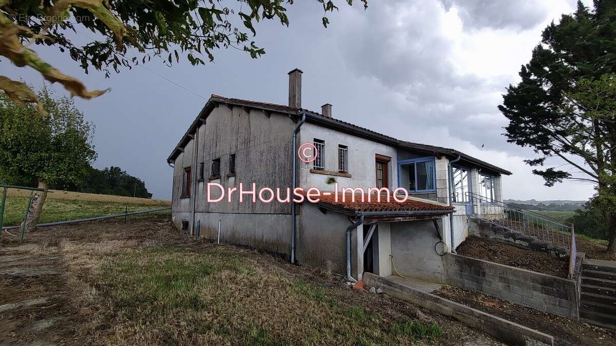 Maison à SAINT-AVIT