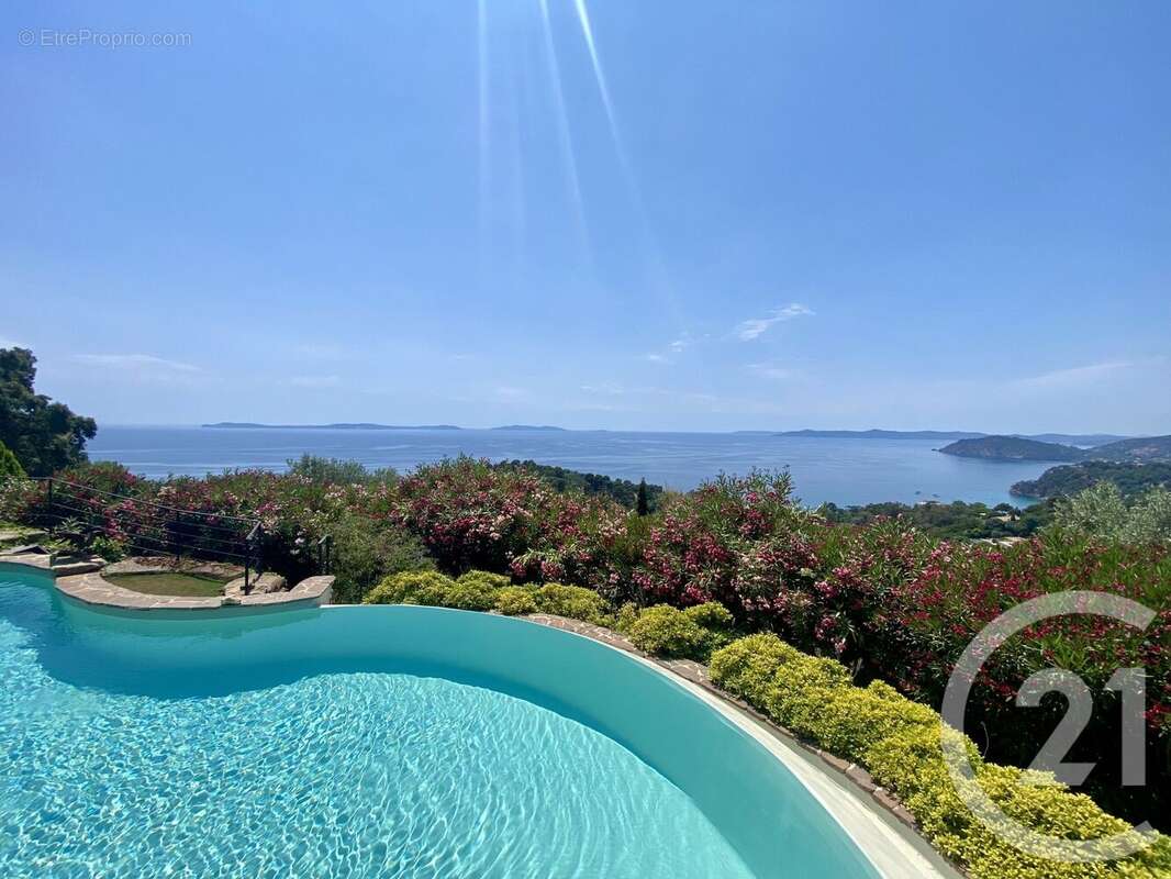 Maison à RAYOL-CANADEL-SUR-MER