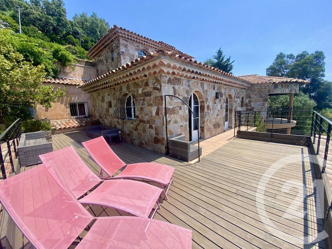 Maison à RAYOL-CANADEL-SUR-MER