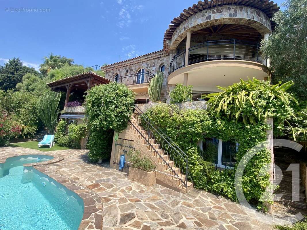 Maison à RAYOL-CANADEL-SUR-MER