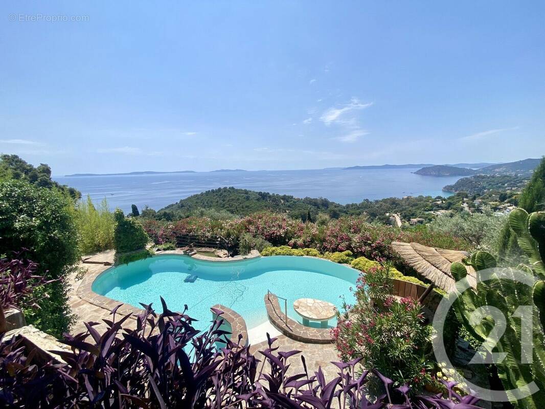 Maison à RAYOL-CANADEL-SUR-MER