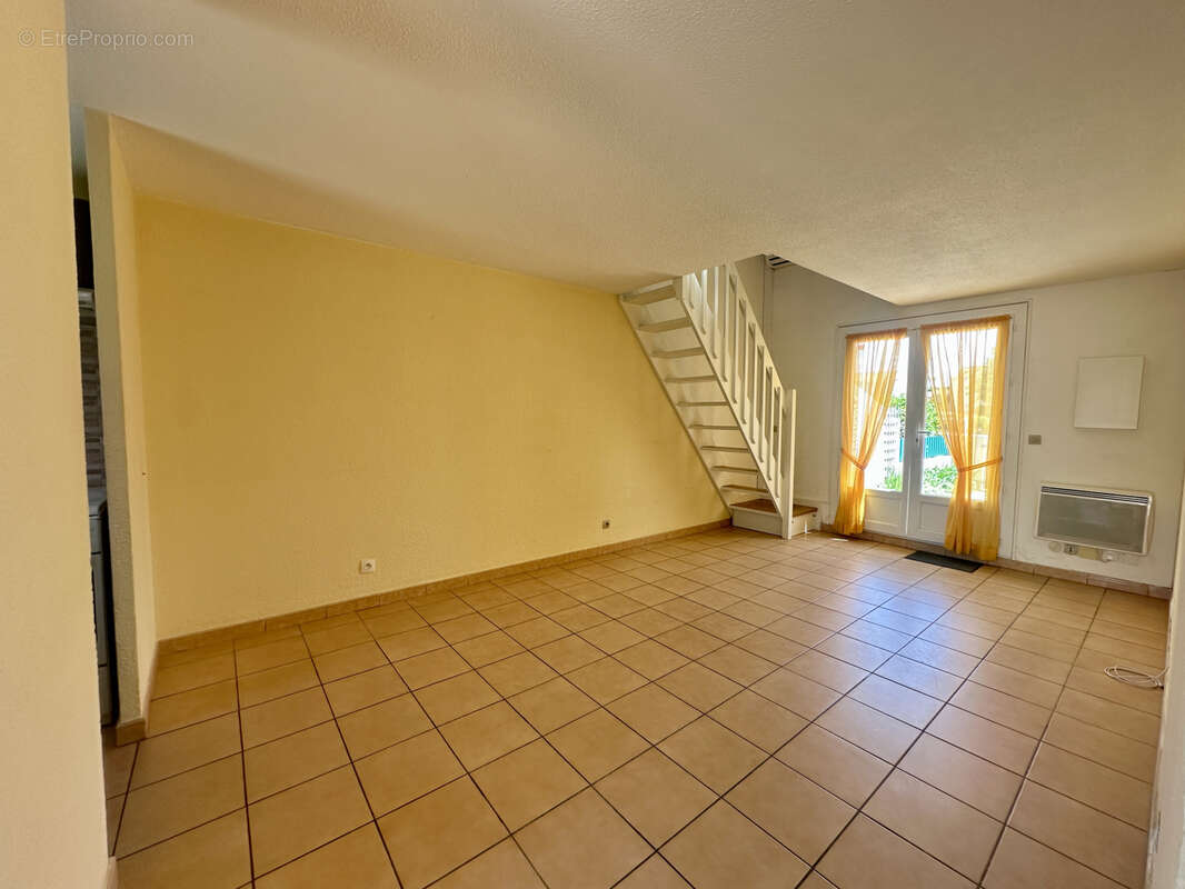 Maison à SAINT-CYPRIEN