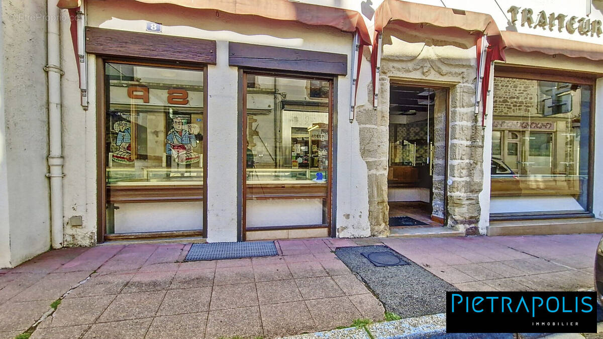 Appartement à LA CLAYETTE