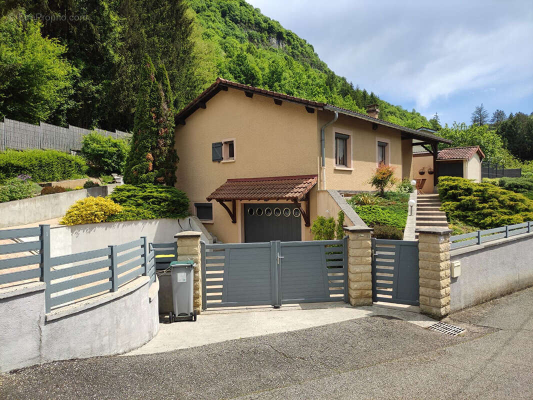 Maison à SAINT-RAMBERT-EN-BUGEY