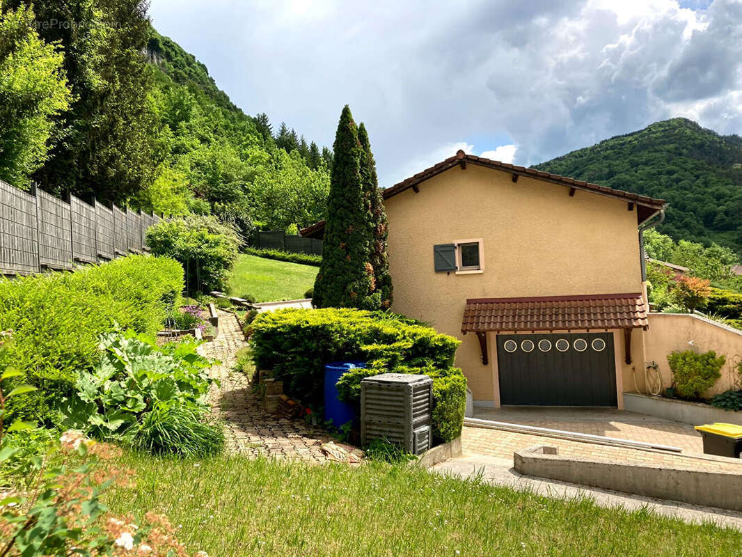 Maison à SAINT-RAMBERT-EN-BUGEY