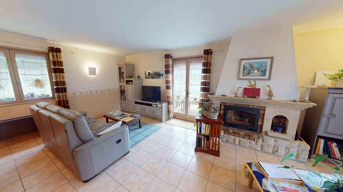 Maison à SAINT-RAMBERT-EN-BUGEY