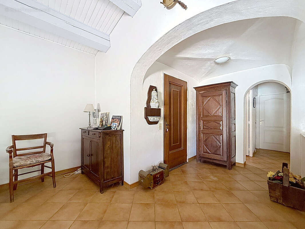 Maison à LE CANNET-DES-MAURES