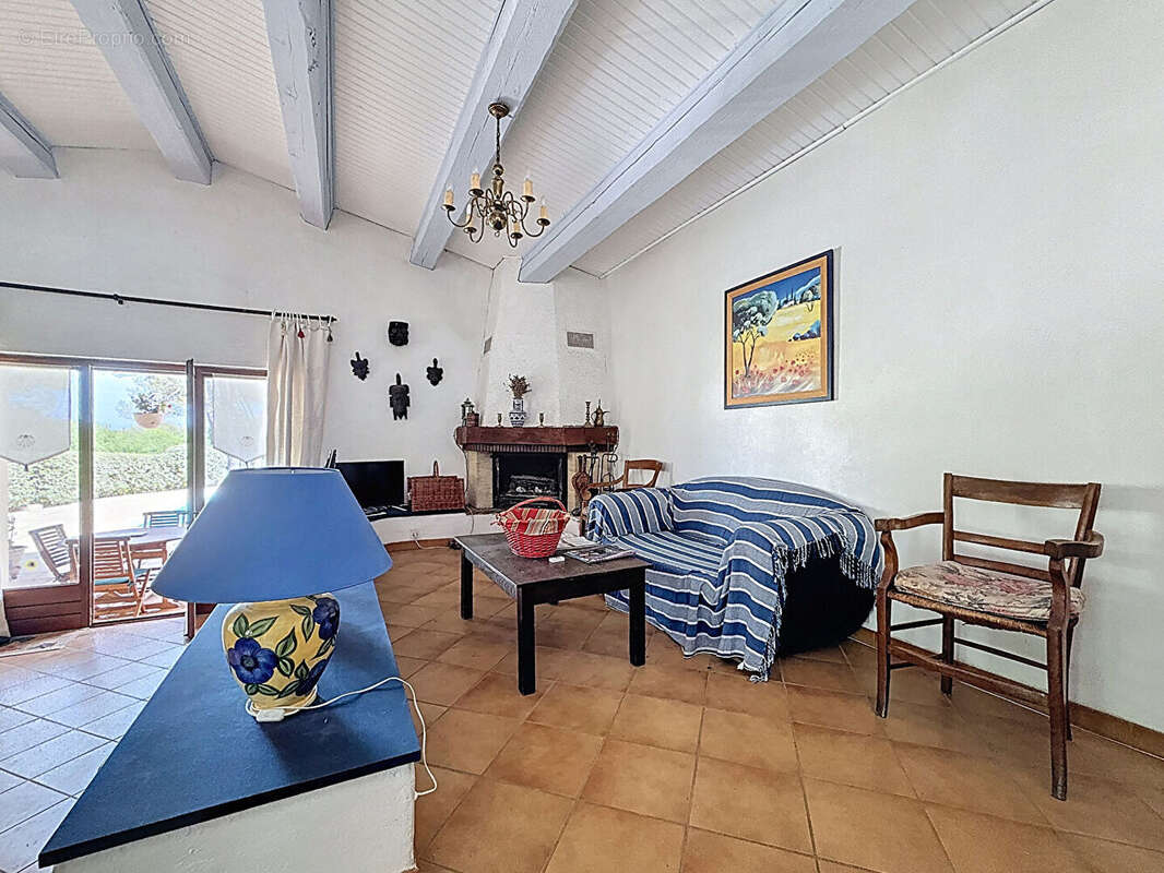 Maison à LE CANNET-DES-MAURES