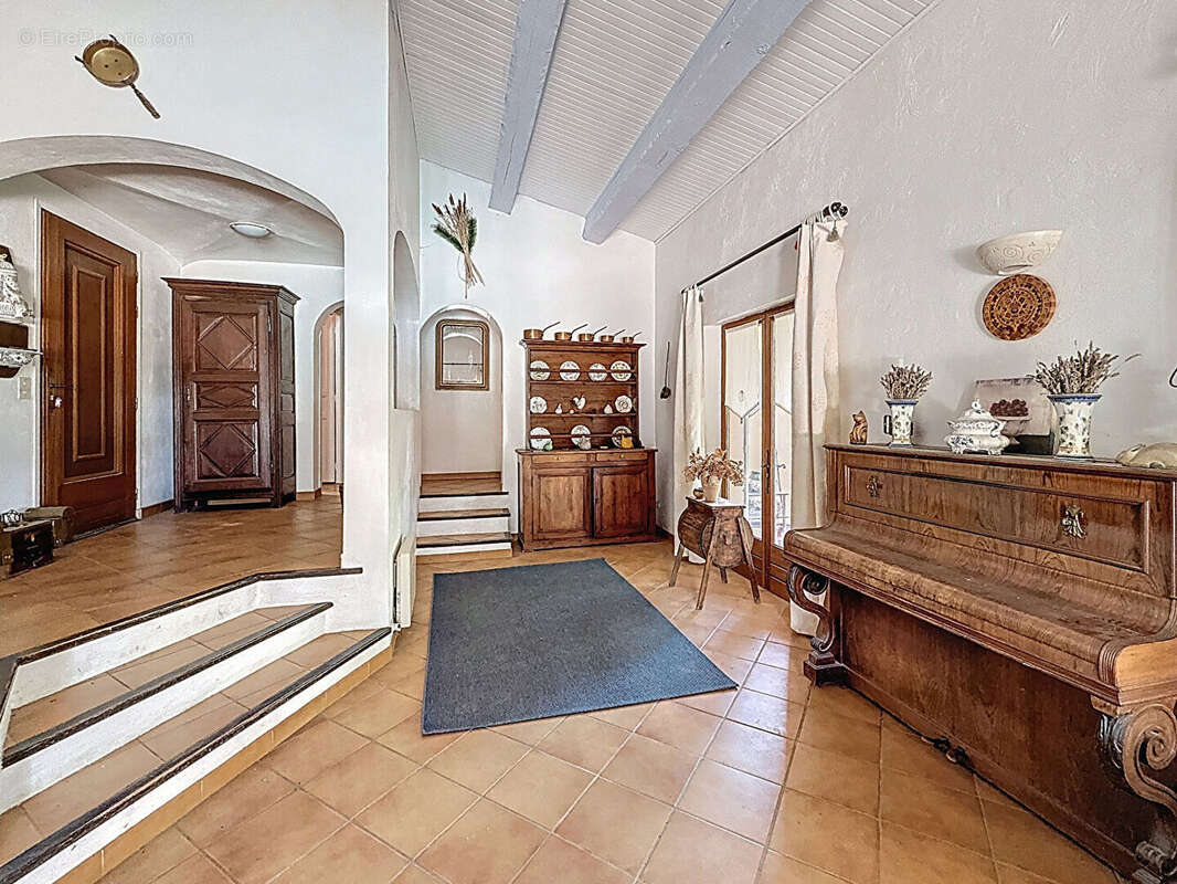 Maison à LE CANNET-DES-MAURES