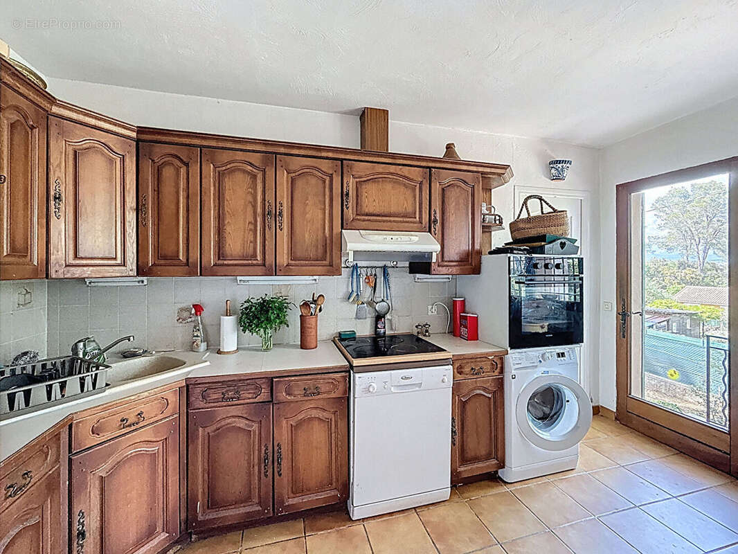 Maison à LE CANNET-DES-MAURES