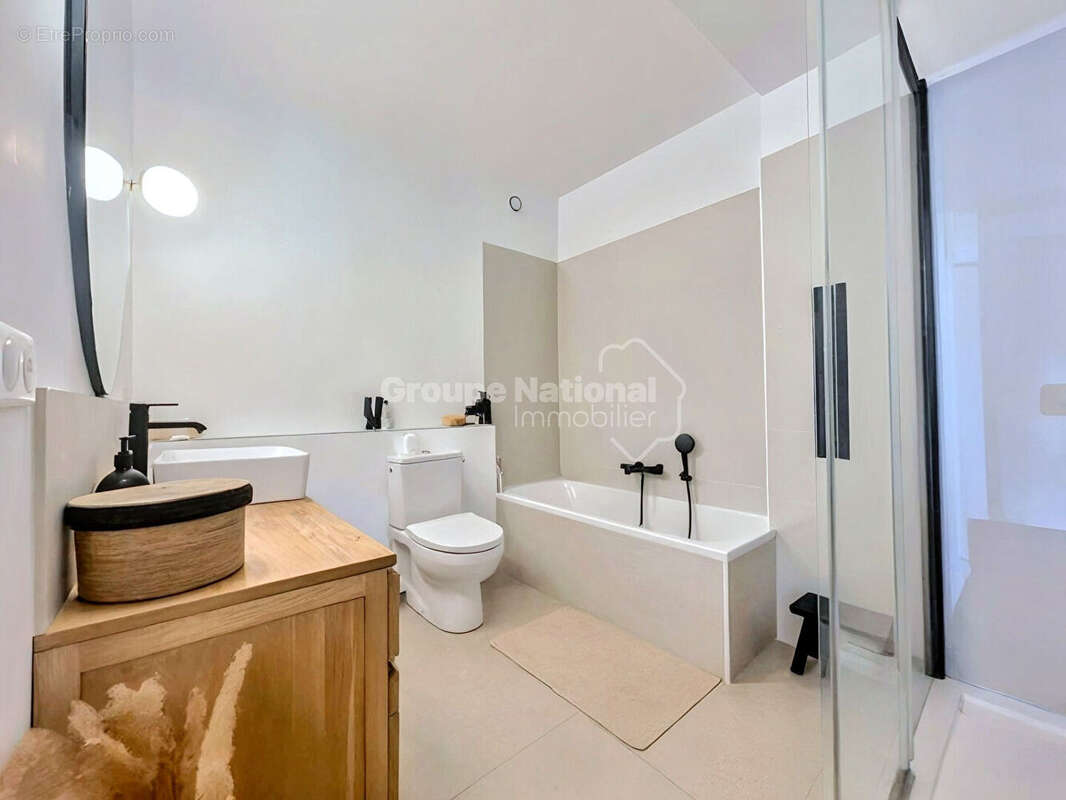 Appartement à MARSEILLE-7E