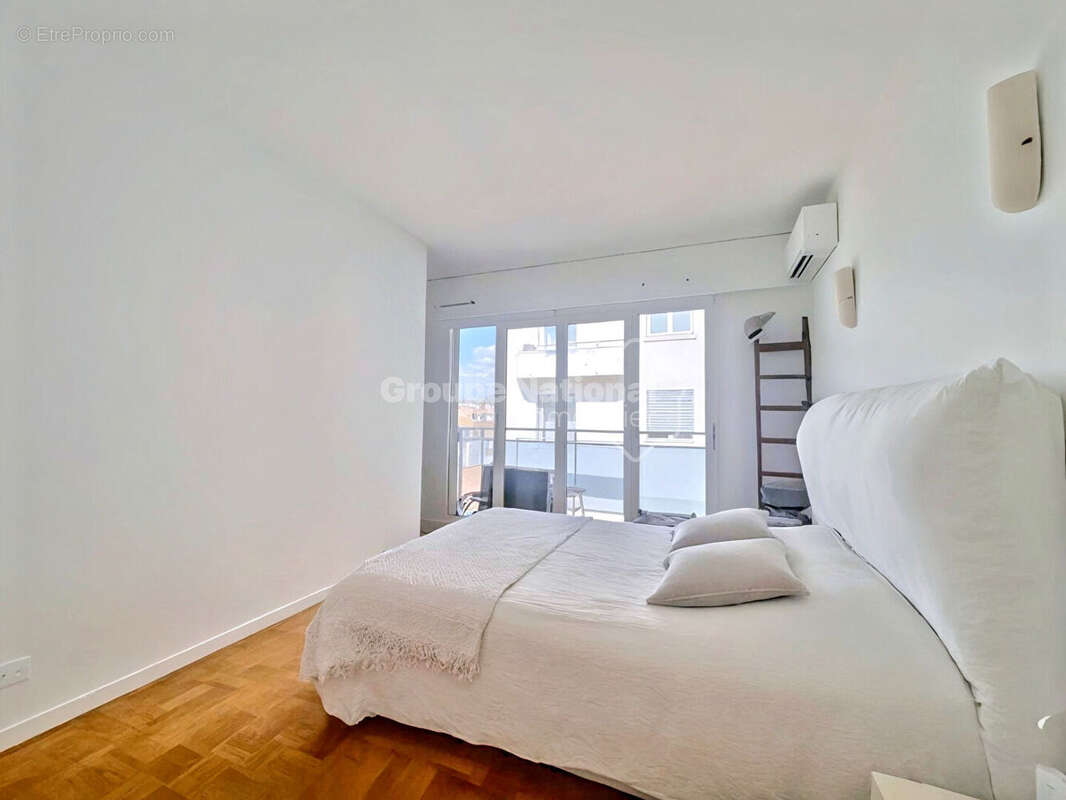 Appartement à MARSEILLE-7E