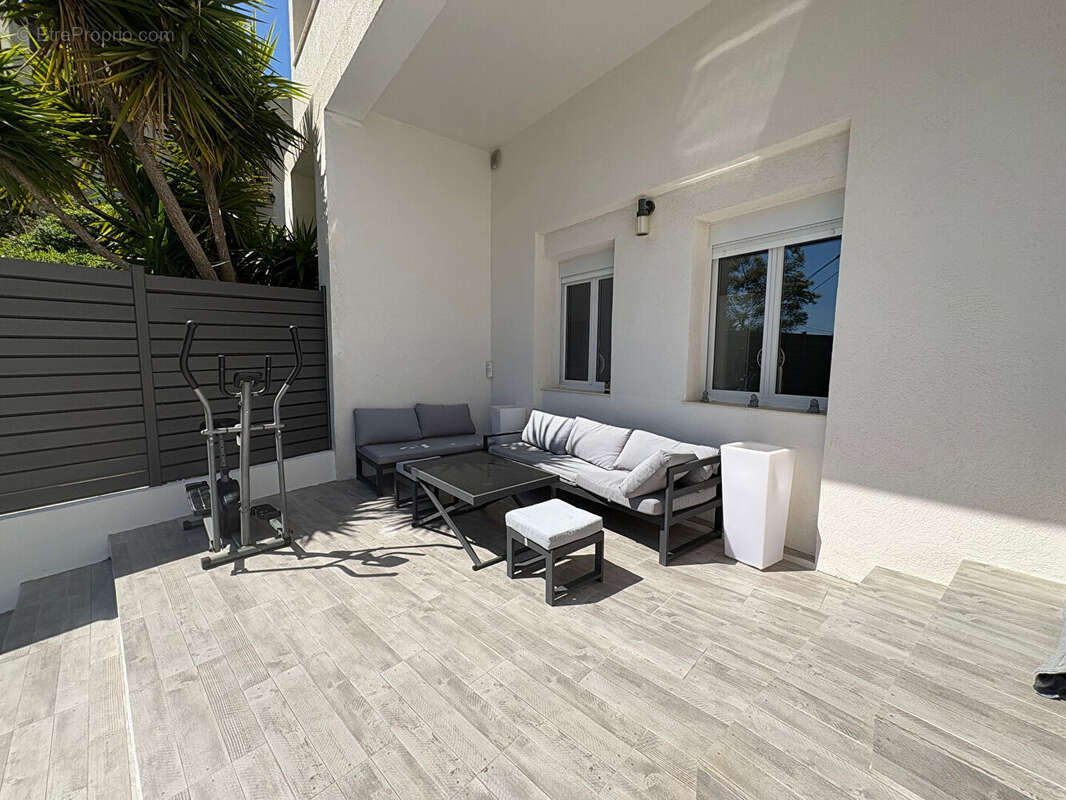 Appartement à CARRY-LE-ROUET