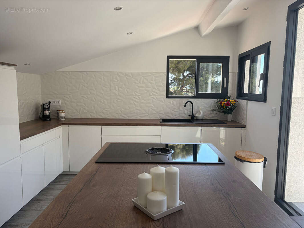 Appartement à CARRY-LE-ROUET