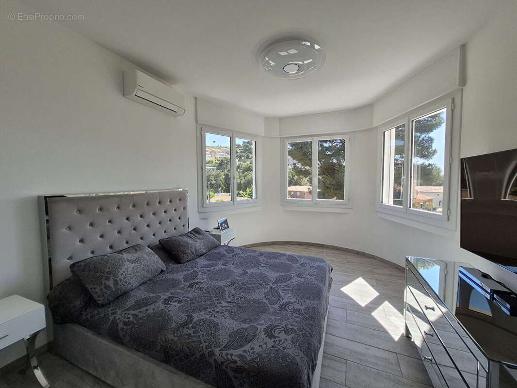 Appartement à CARRY-LE-ROUET