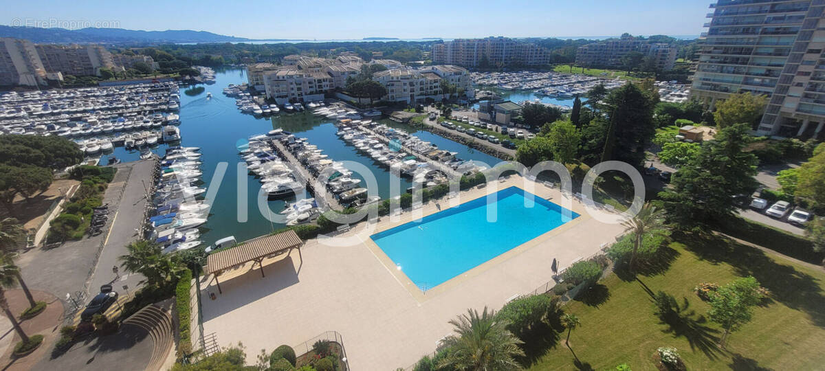 Appartement à MANDELIEU-LA-NAPOULE