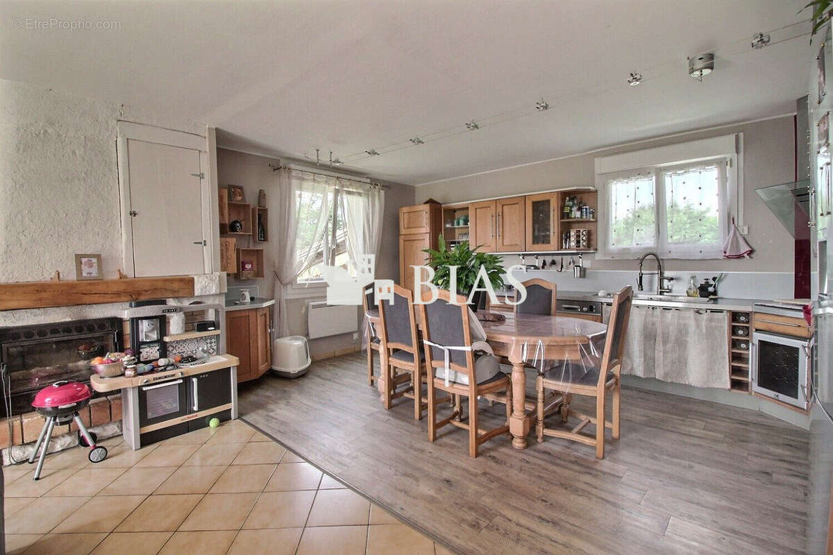 Maison à LE NEUBOURG