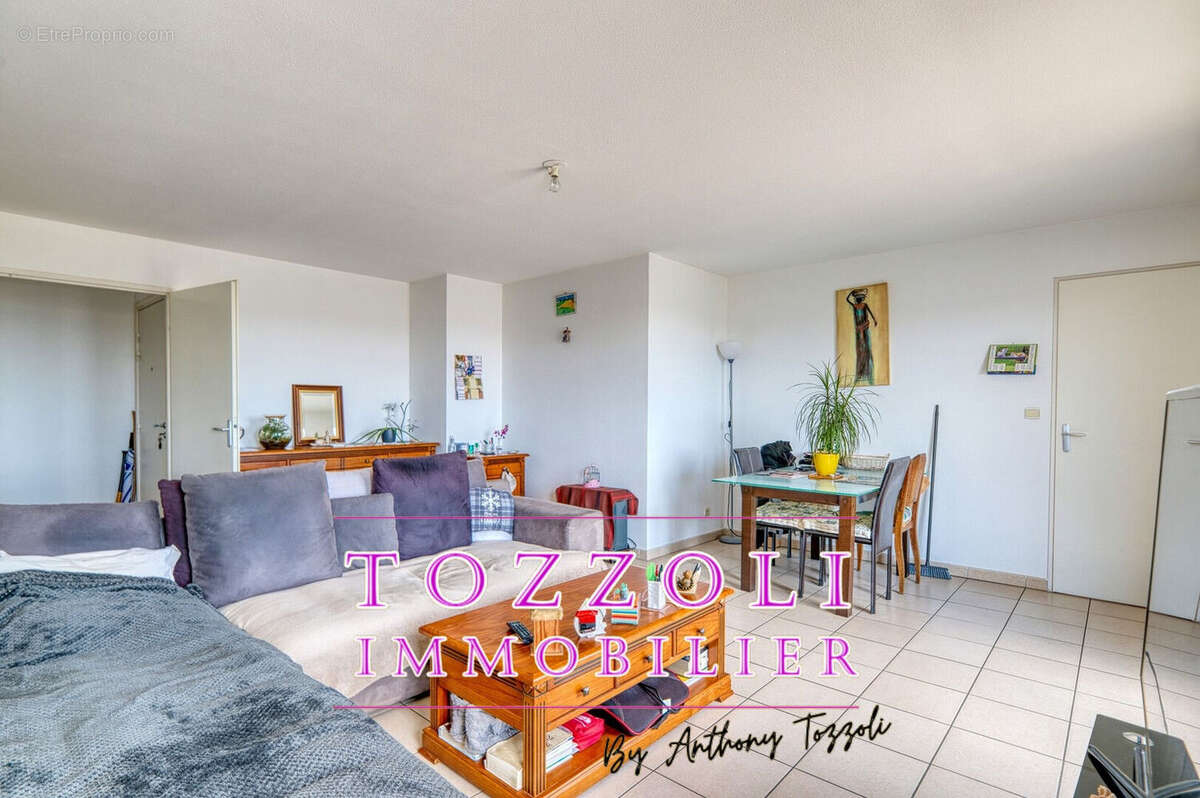 Appartement à L&#039;ISLE-D&#039;ABEAU