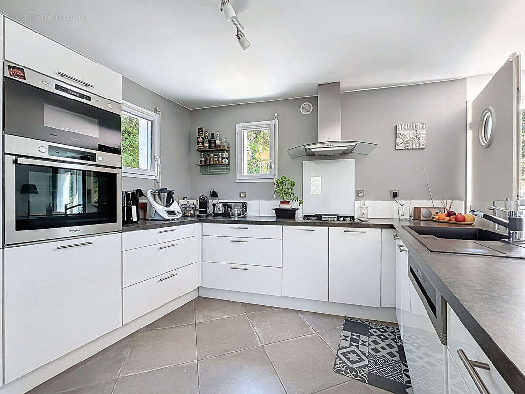 Maison à SIX-FOURS-LES-PLAGES