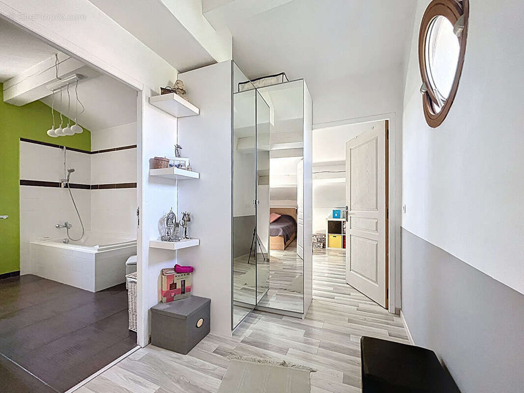 Maison à SIX-FOURS-LES-PLAGES