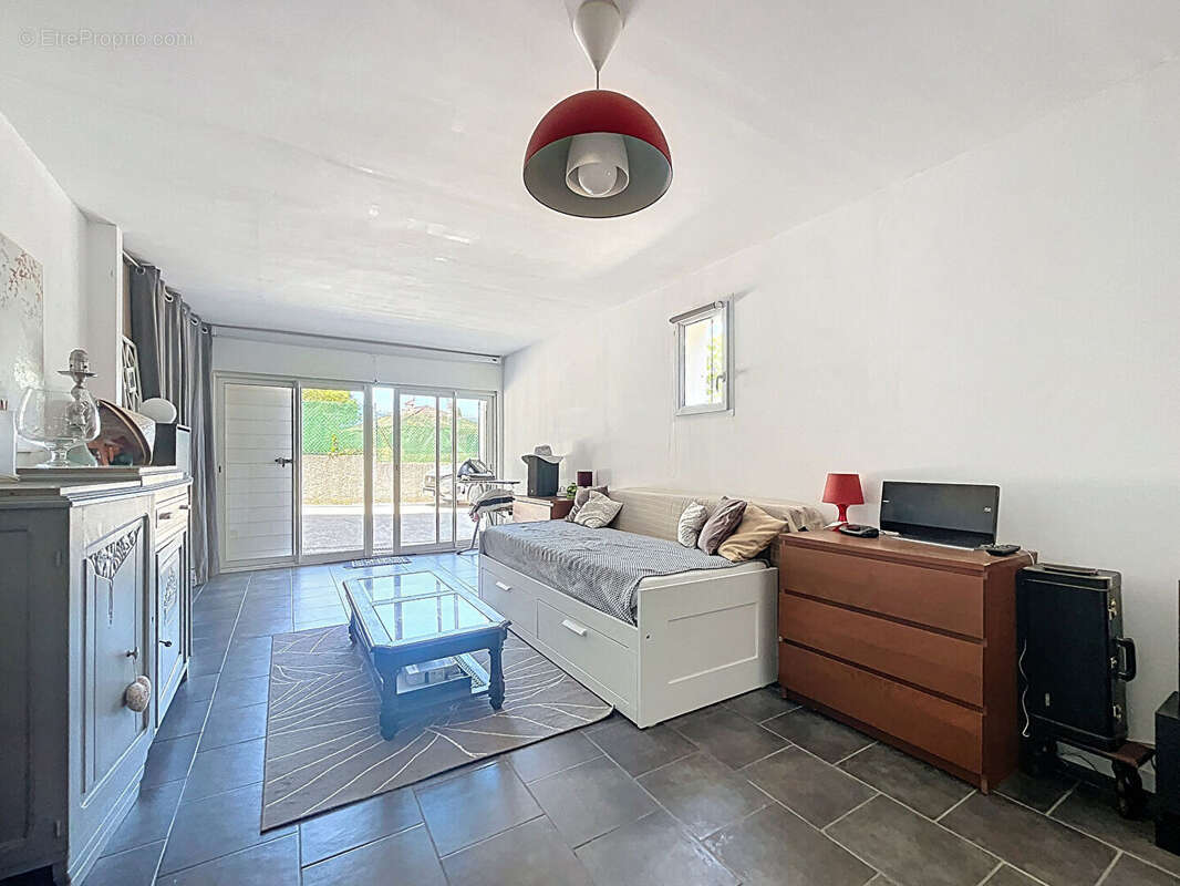 Maison à SIX-FOURS-LES-PLAGES