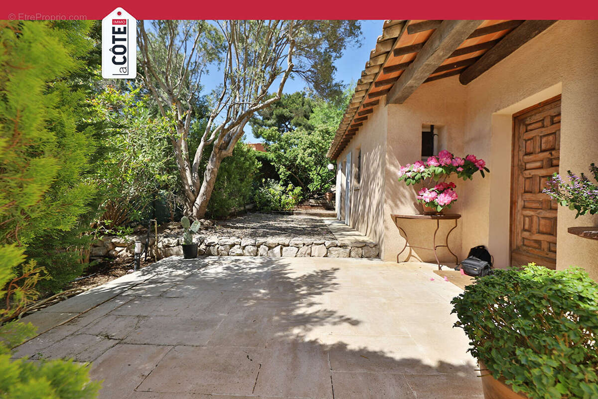 Maison à CARRY-LE-ROUET