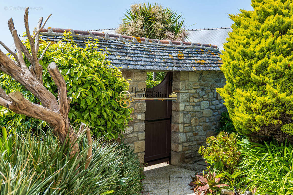 Maison à ILE-DE-BATZ